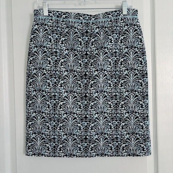 J. McLaughlin Halle Reversible Scuba Skirt Medium Floral Geometric Blue - Picture 1 of 6